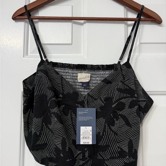 Universal Thread Tops - Universal Thread  Black and White Camisole
